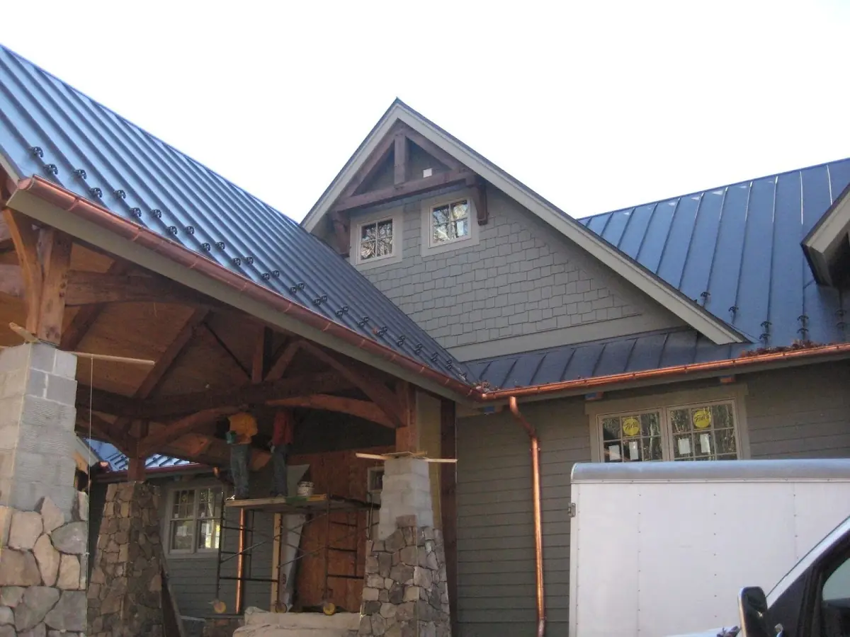 Craftsman Roofing team delivering quality roofing work in Youngsburg
